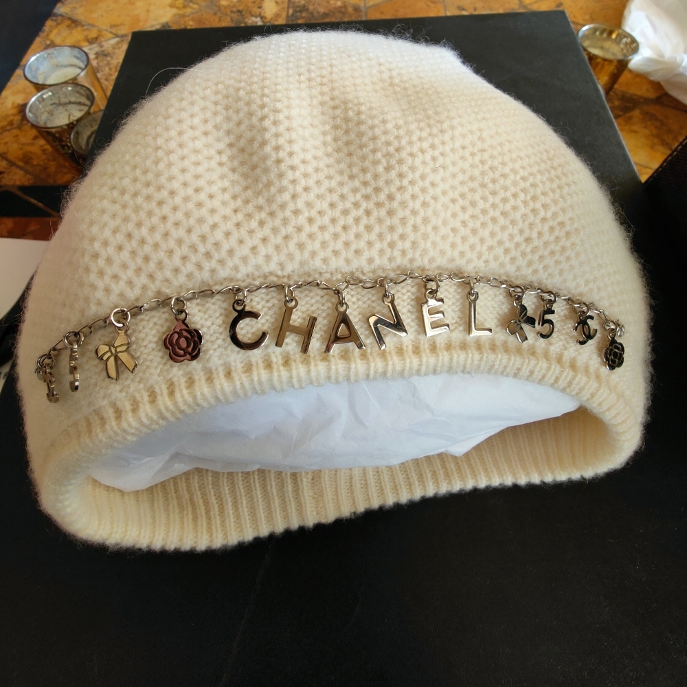 Chanel beret